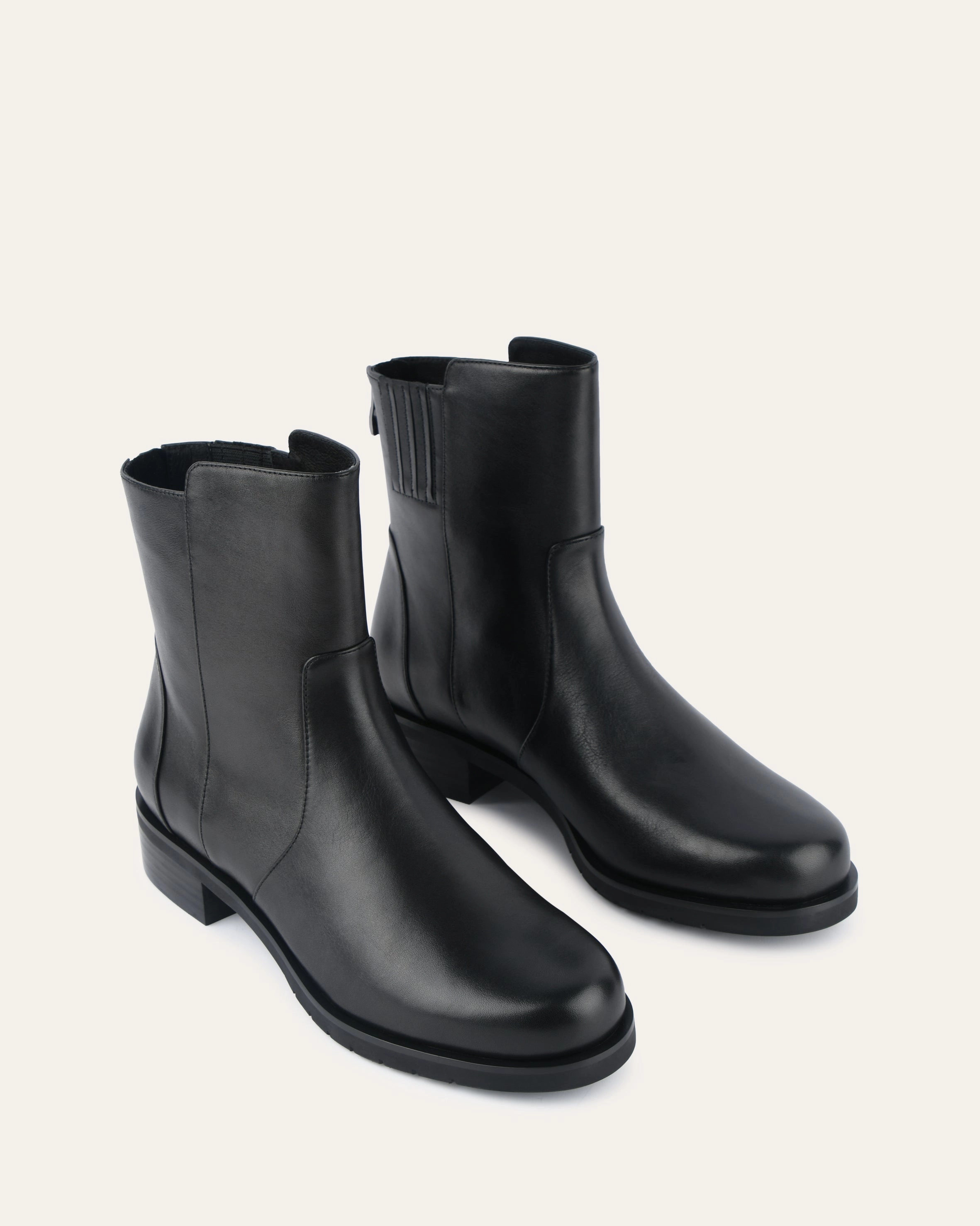 Johnston Flat Ankle Boots Black Leather Everyday Dynamism Cool Tones