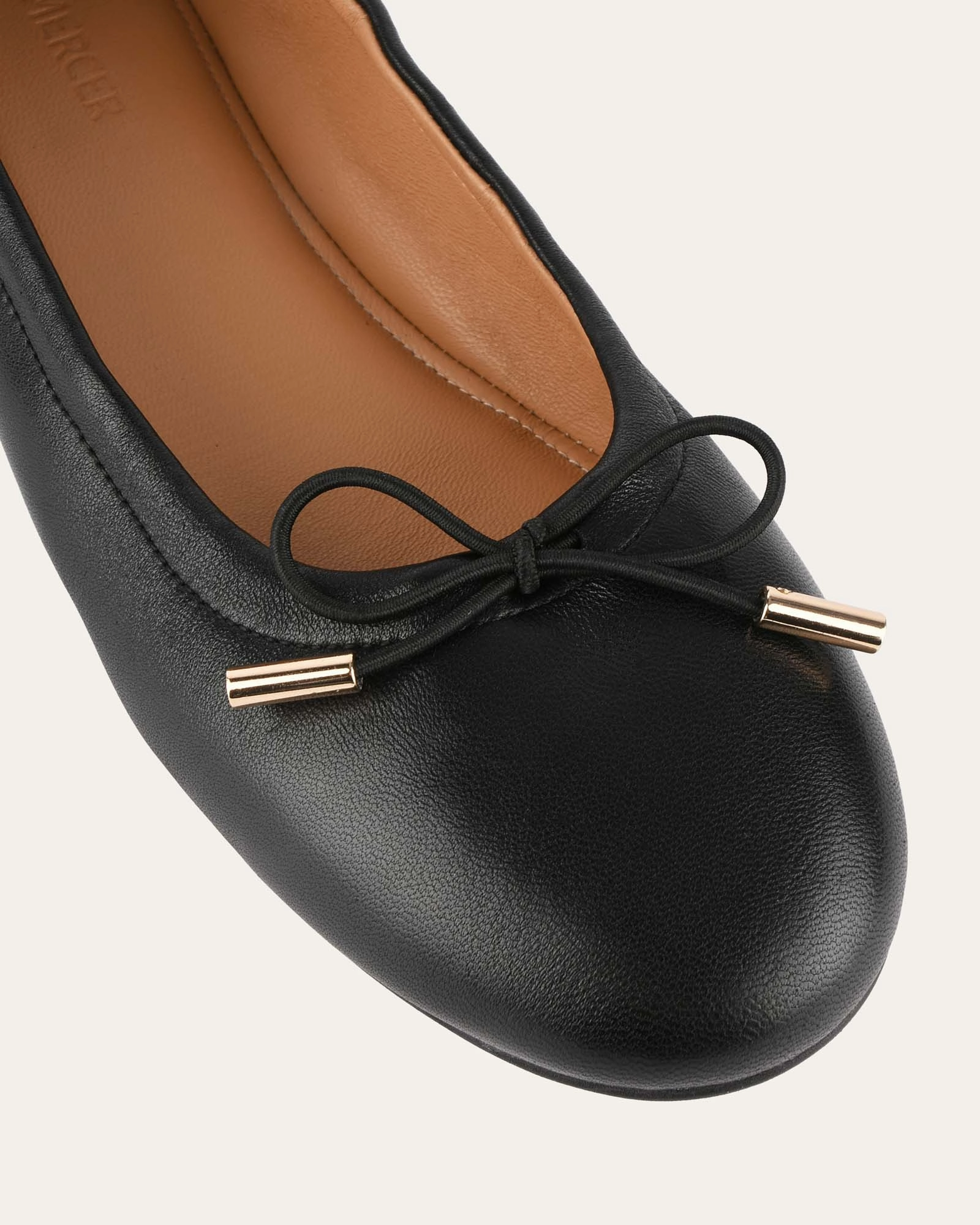 Adaptable Pieces Jolie Casual Flats Black Leather
