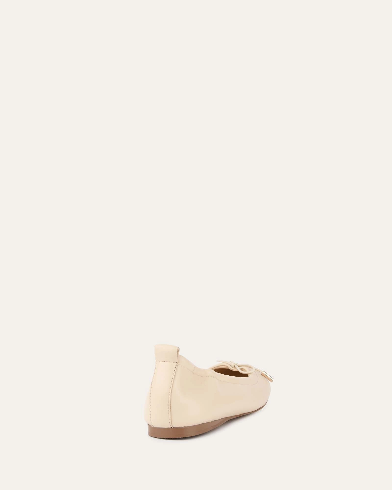 Jolie Casual Flats Butter Leather Street-Forward Layer Light