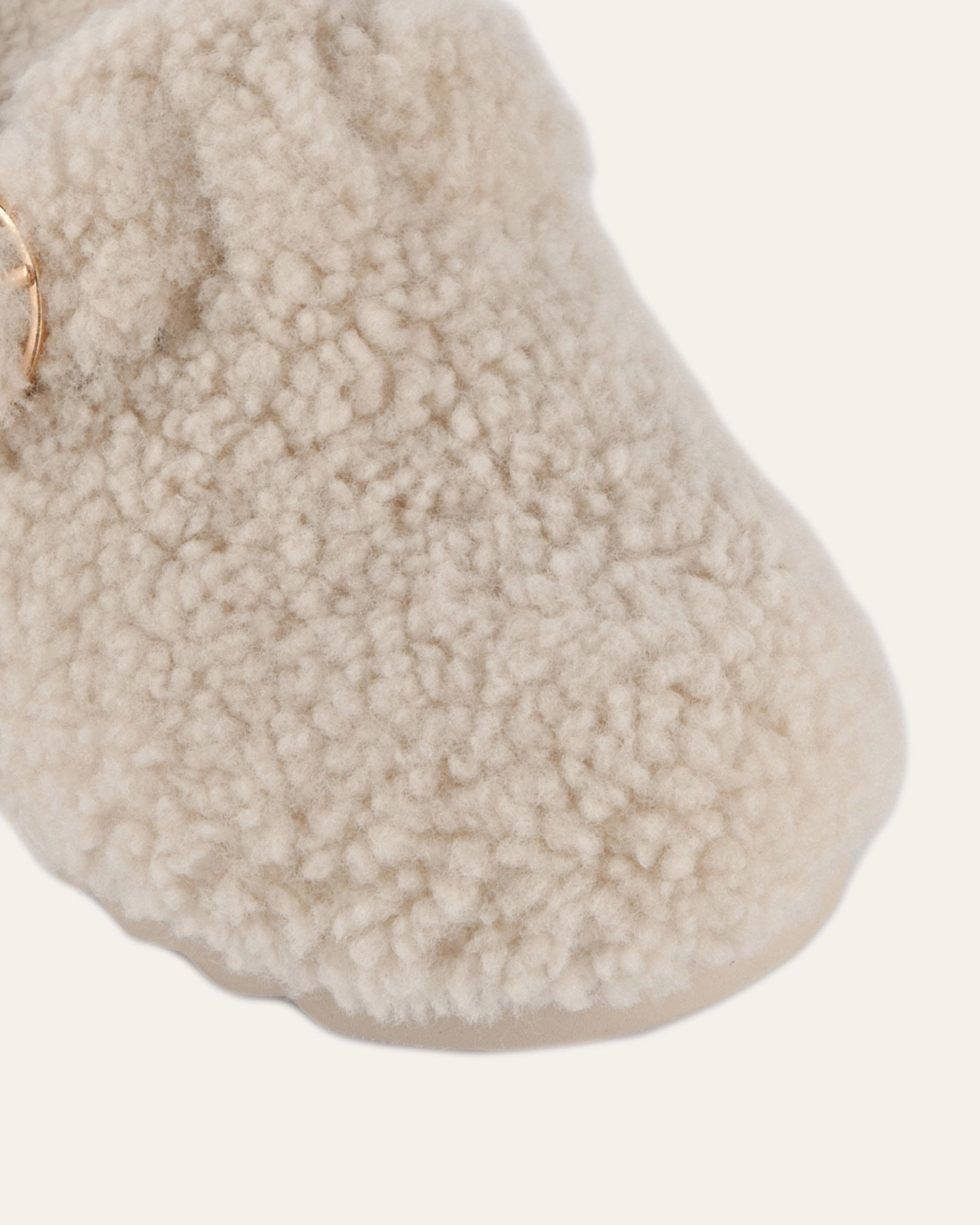 Shaped For Flow Versatile Layers Junie Casual Flats Cream Shearling