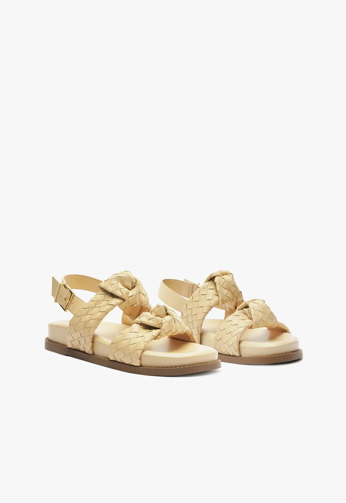 Responsive Design Move-Ready Looks Kareena Beige Sporty Sandal