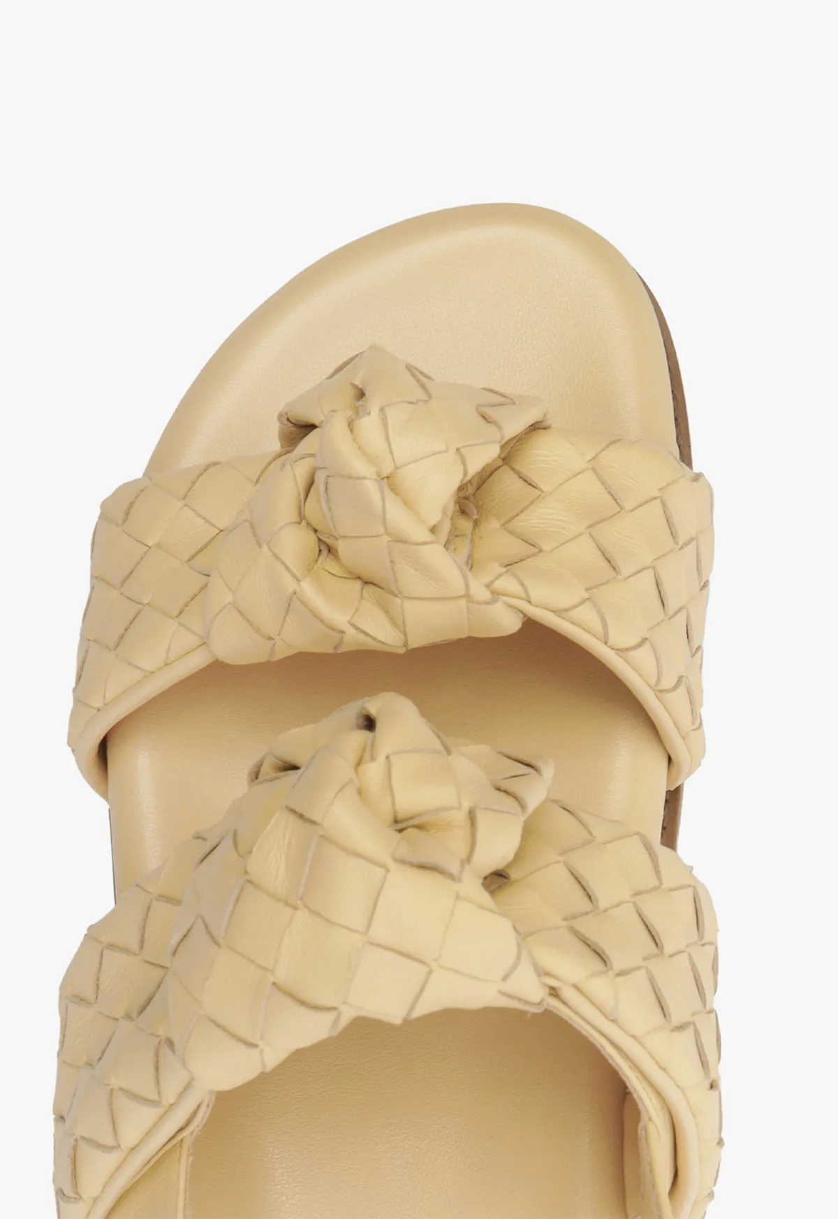 Kareena Beige Sporty Sandal Modern Motion