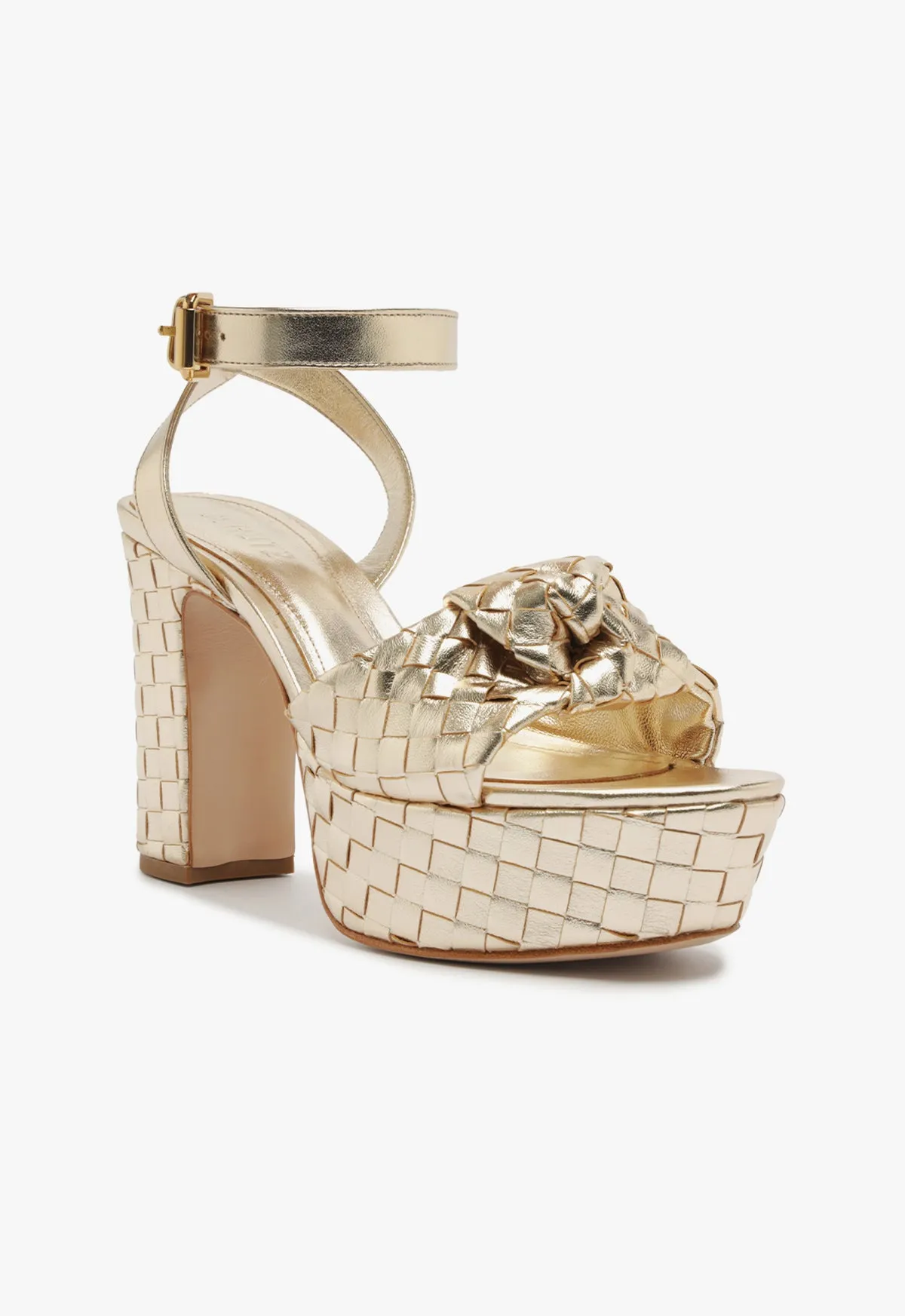 Kareena Knot Platform Style In Action