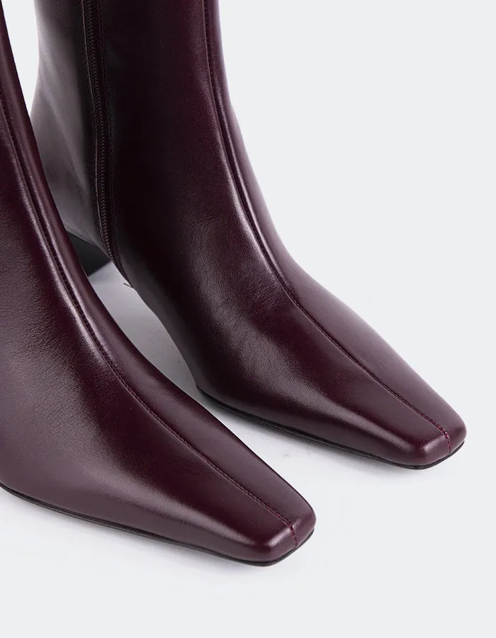 Core Rhythm Karylle Burgundy Leather