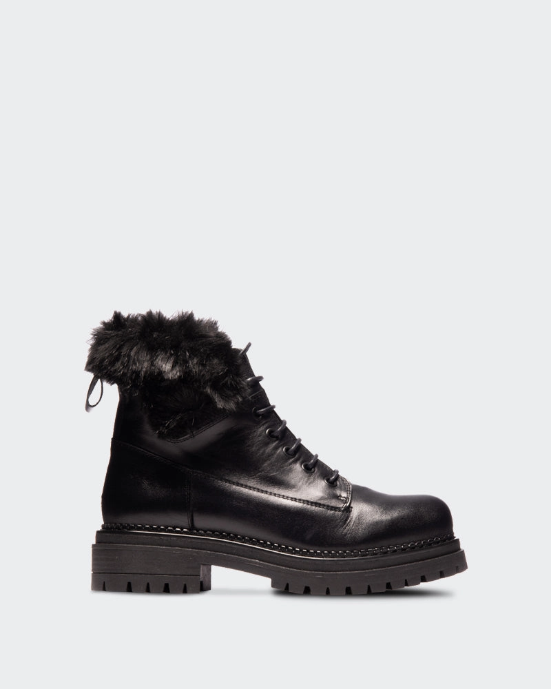 Kawasaki Black Leather Effortless Gear