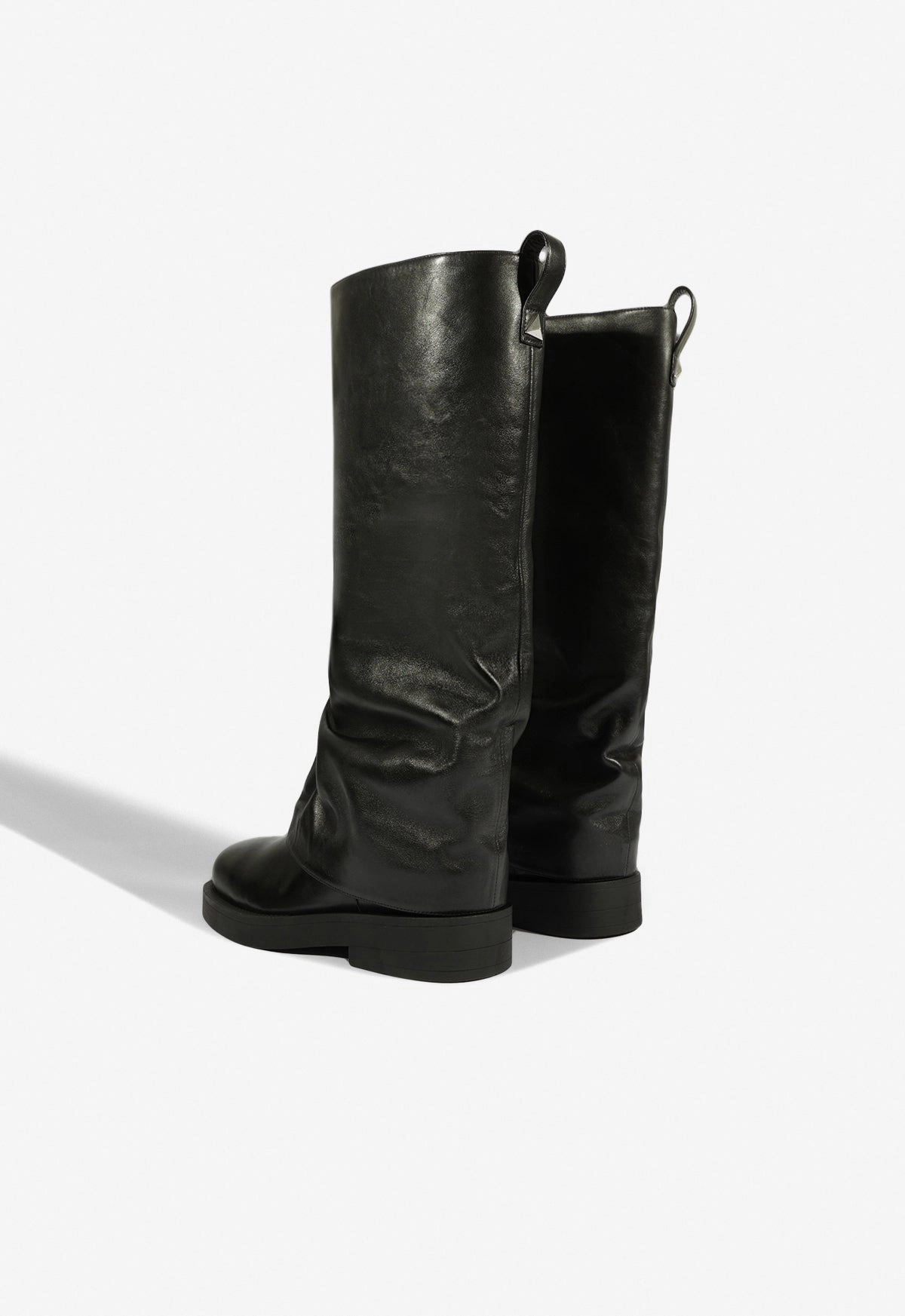 Designed To Explore Crafted Silhouette Keira Up Cloak Boot