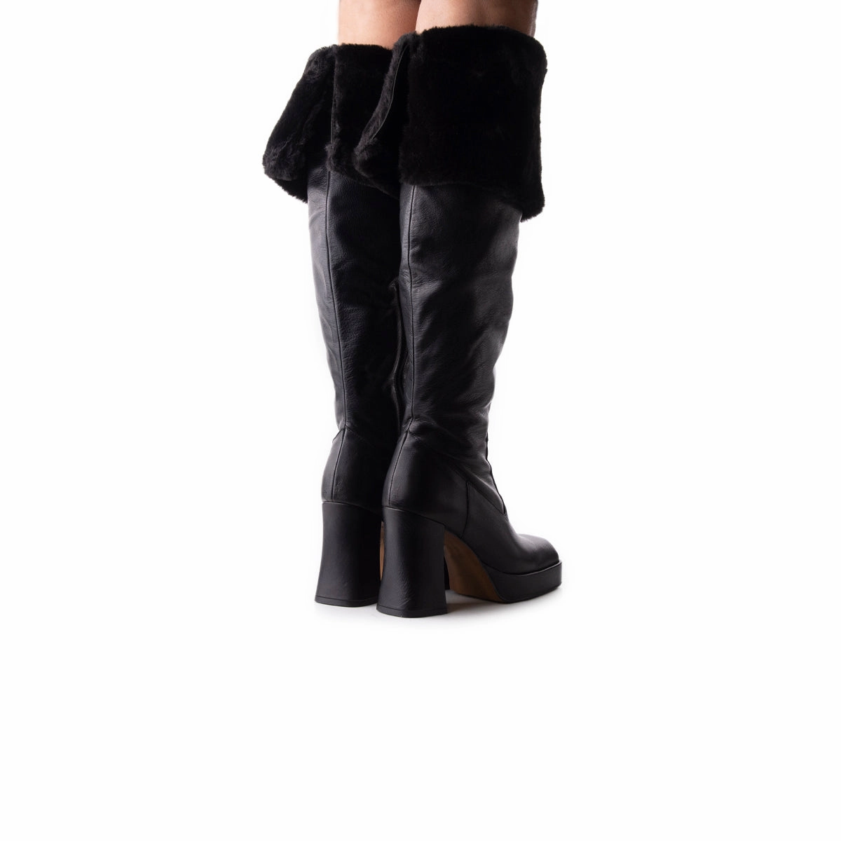 Kelani Black Leather Future-Neutral Purpose-Led
