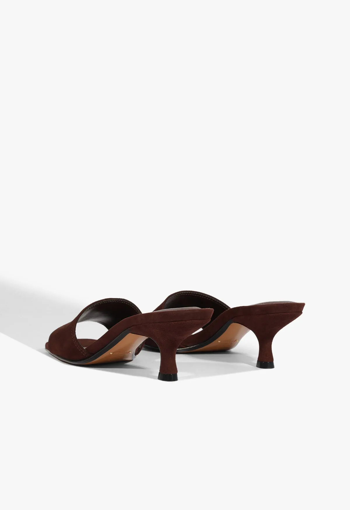 Kelsea Suede Sandal Low-Profile Style Fluid Profile