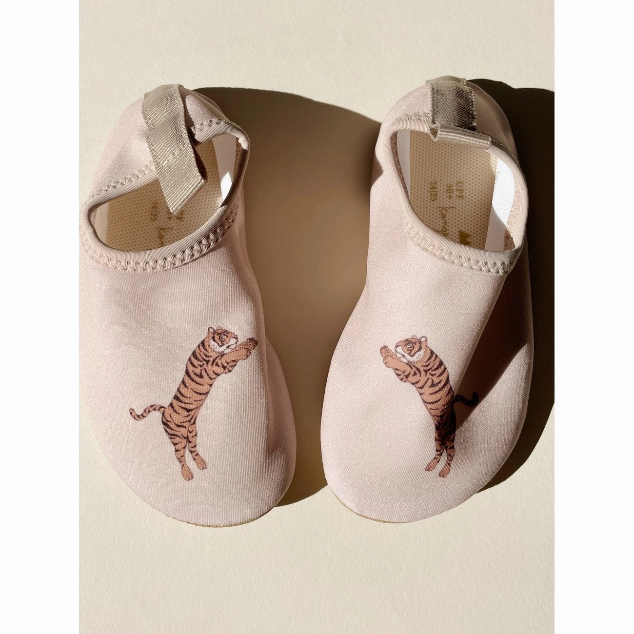 Konges Sl?Jd Aster Swim Shoes Tiger Your Flow Wear Soft-Fit System