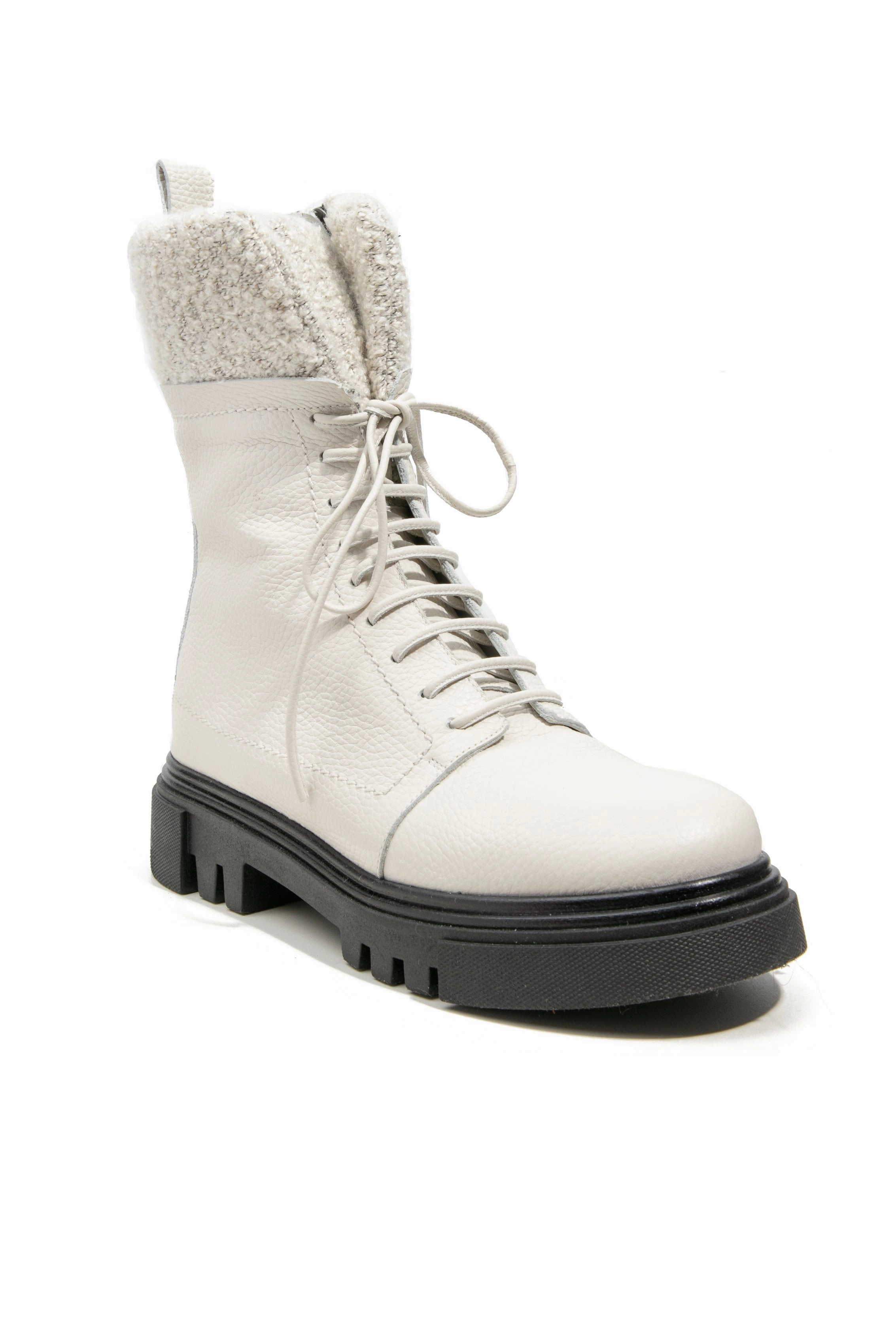 Lace-Up Low Leather Boot With Lana Ricciolina In Gesso Distinctly Modern