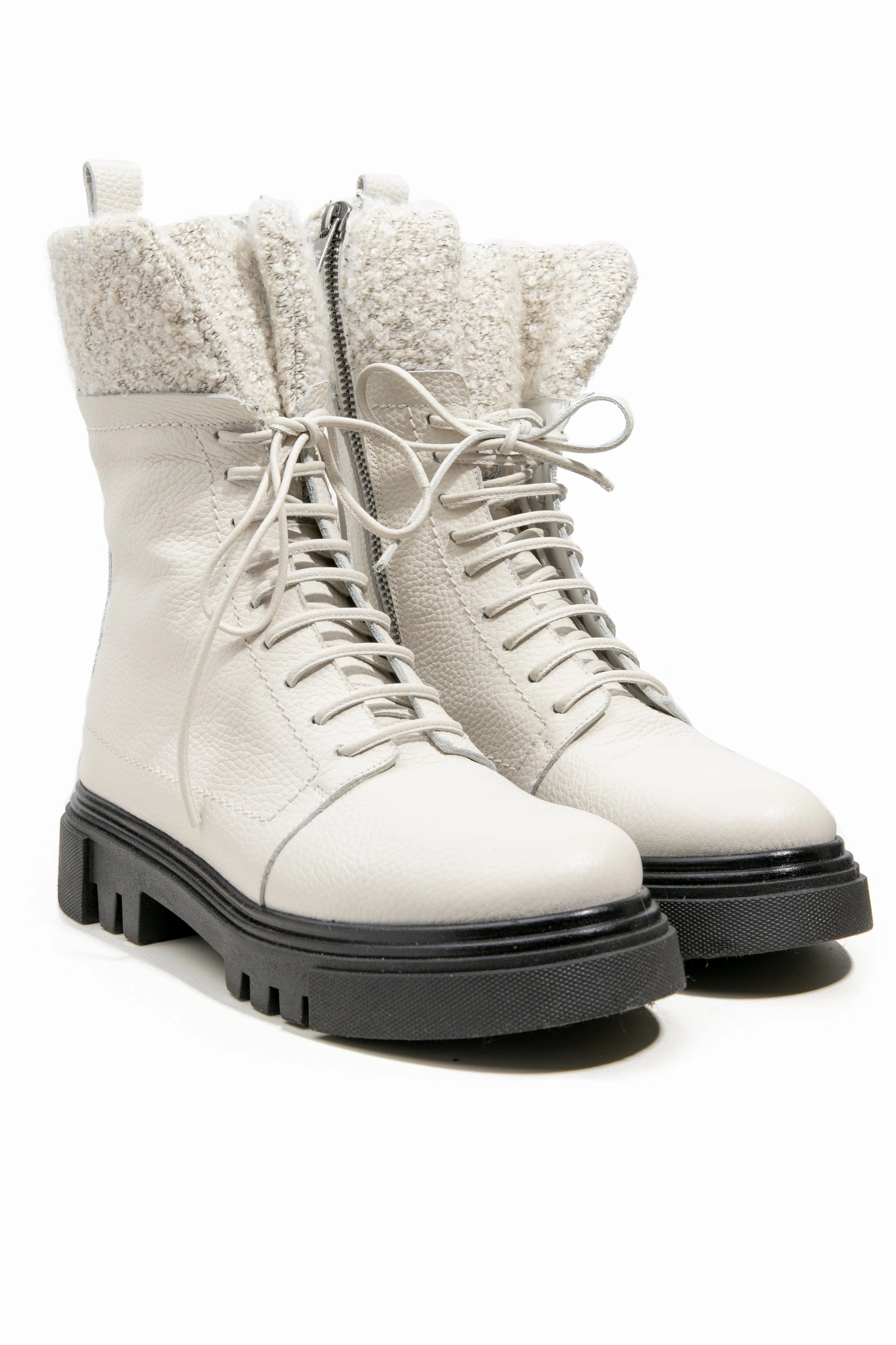 Lace-Up Low Leather Boot With Lana Ricciolina In Gesso Subtle Impact