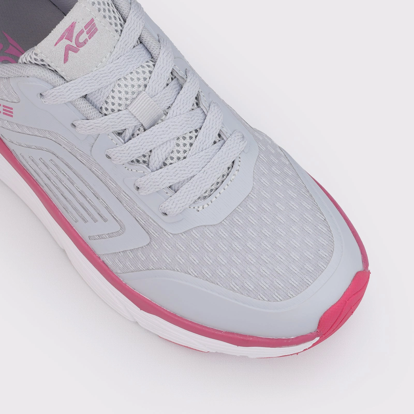 Universal Pieces Smooth Silhouettes Lace-Up Sneakers For Women
