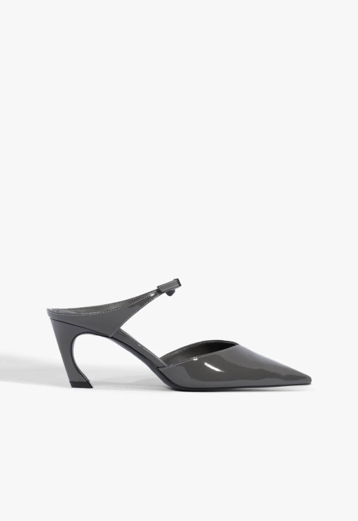 Cool And Essential Crafted Silhouette Laurie Patent Pump