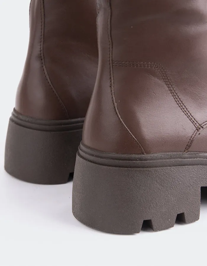 Uncomplicated Gear Ultra-Clean Style Marstrup Brown Leather