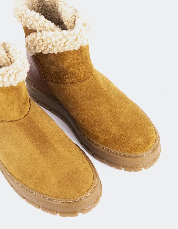 Life In Layers Primord Cognac Suede