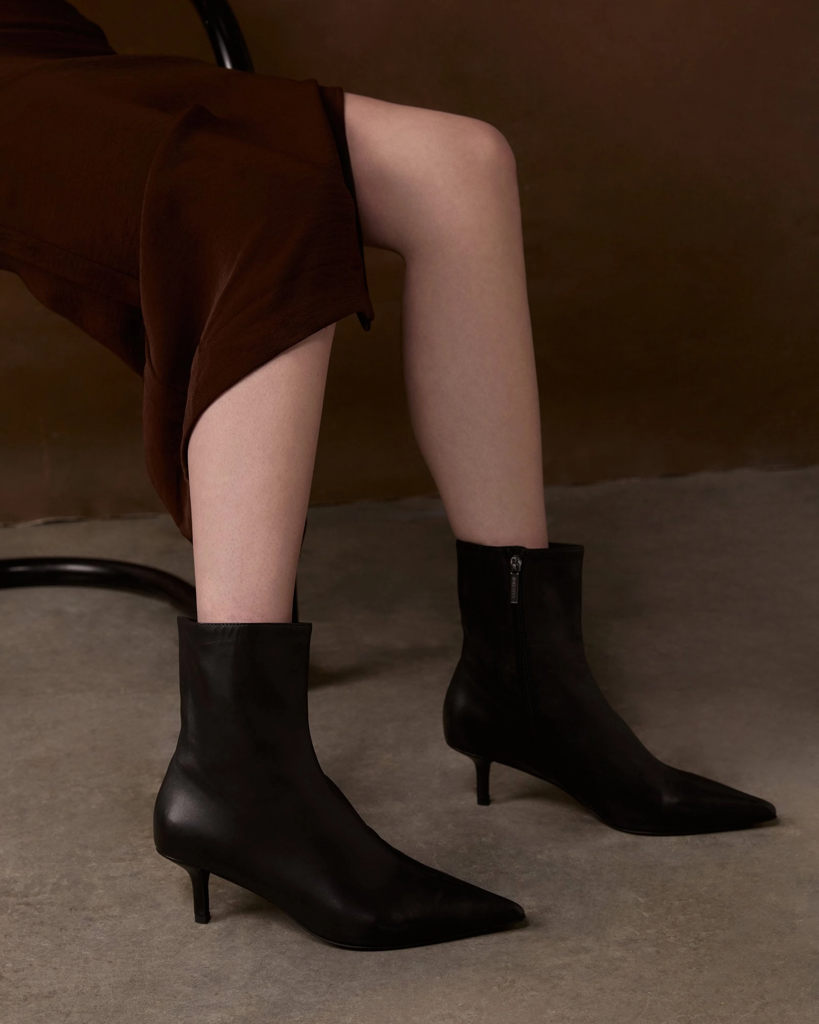 Winnie Mid Ankle Boots Black Leather Modern Pattern Change-Ready