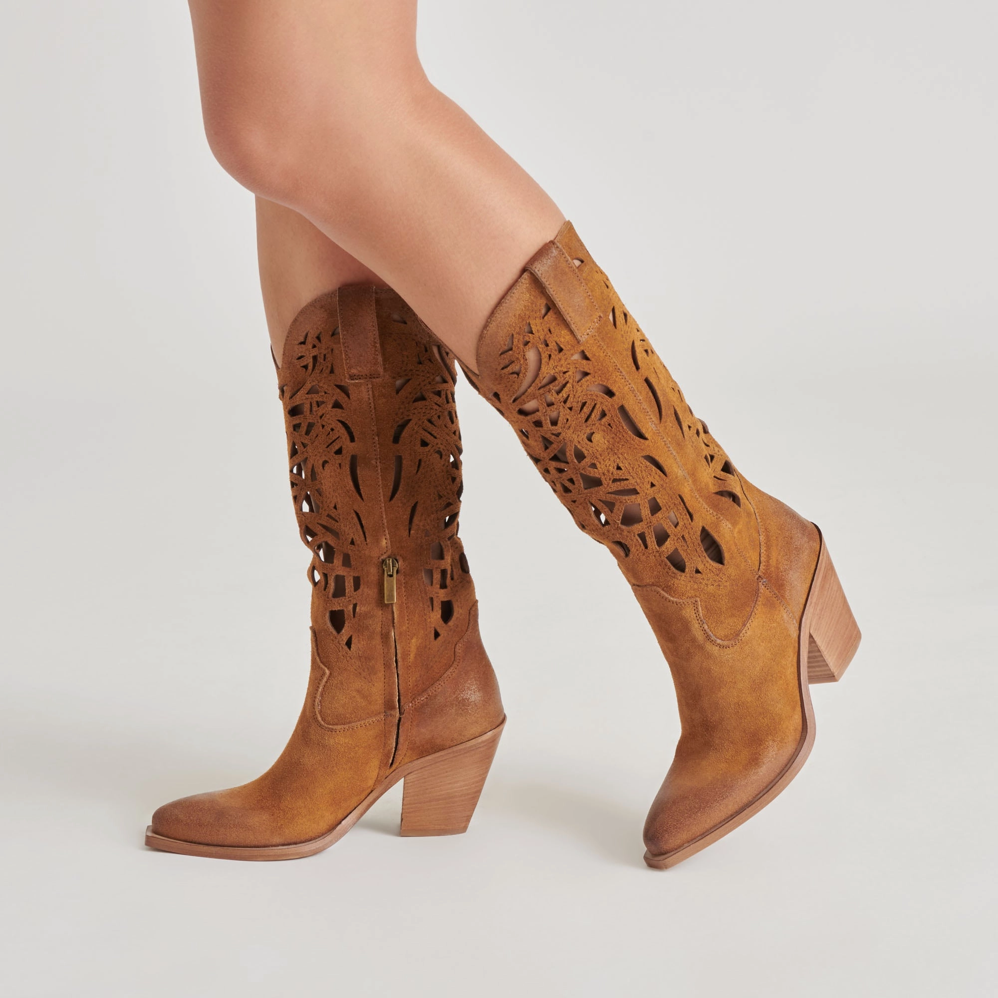 Rhythmic Fit Waylan Boots Chestnut Suede