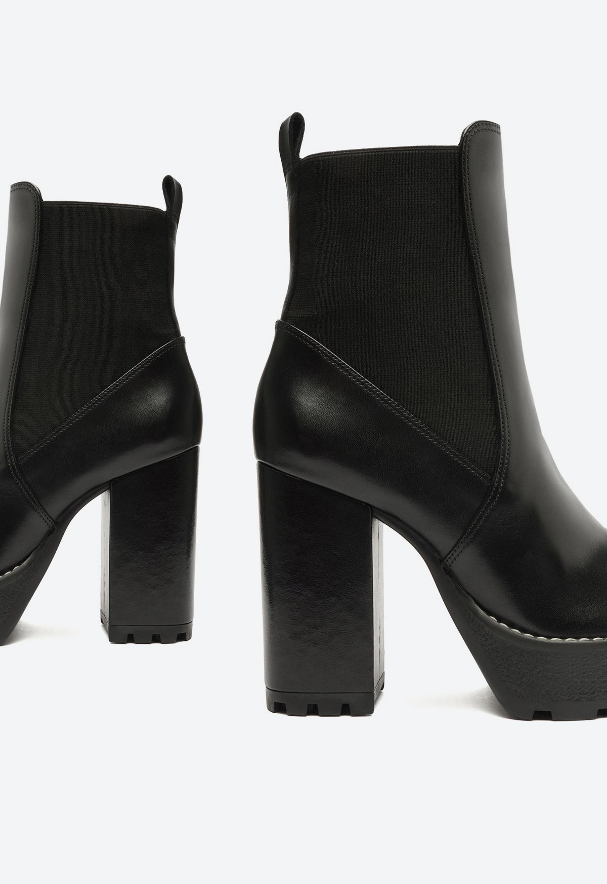 Clean Dailywear Billie Platform  Leather Bootie