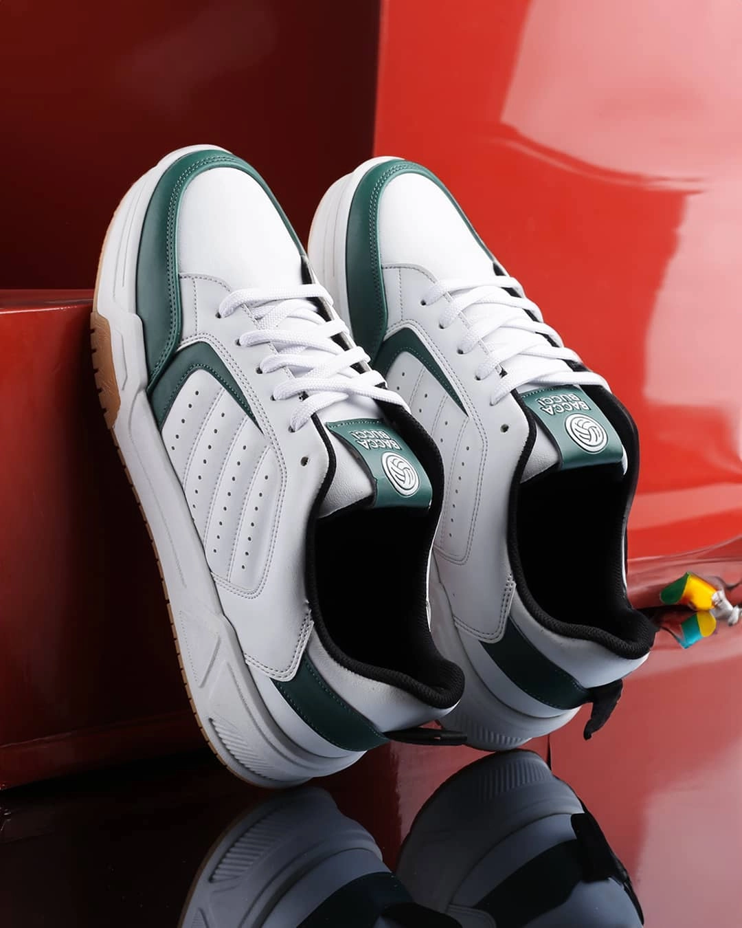 Light-Living Wear Your World Bacca Bucci Manhattan Low-Top Sneakers