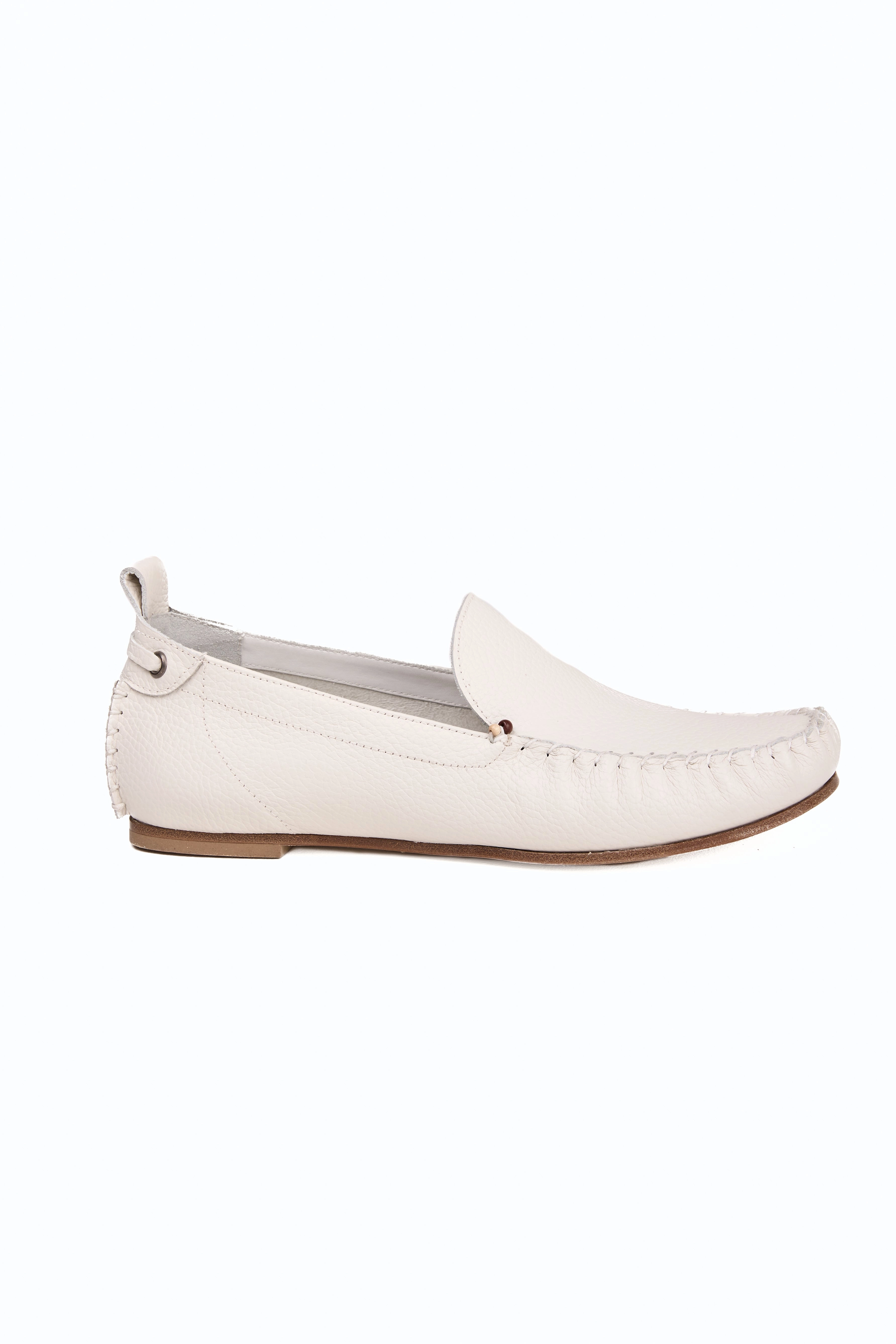 Universal Fit Style Made Easy Leather Moccasin Shoe In Muflone Gesso