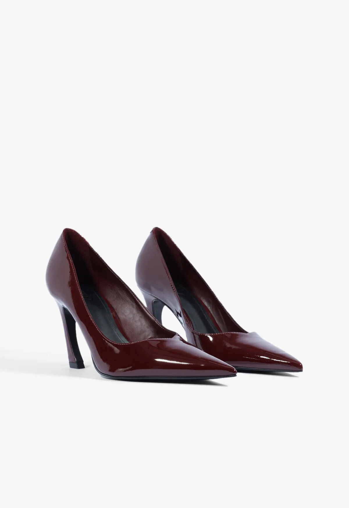 Modern Essentials Lexi Lo Patent Pump