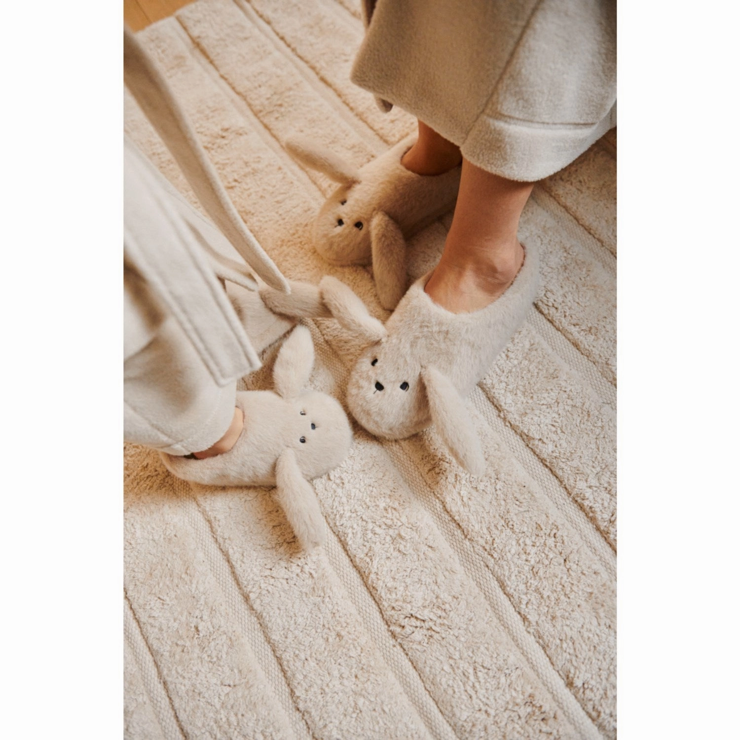Liewood Mist Aviaja Rabbit Slippers Forward Function