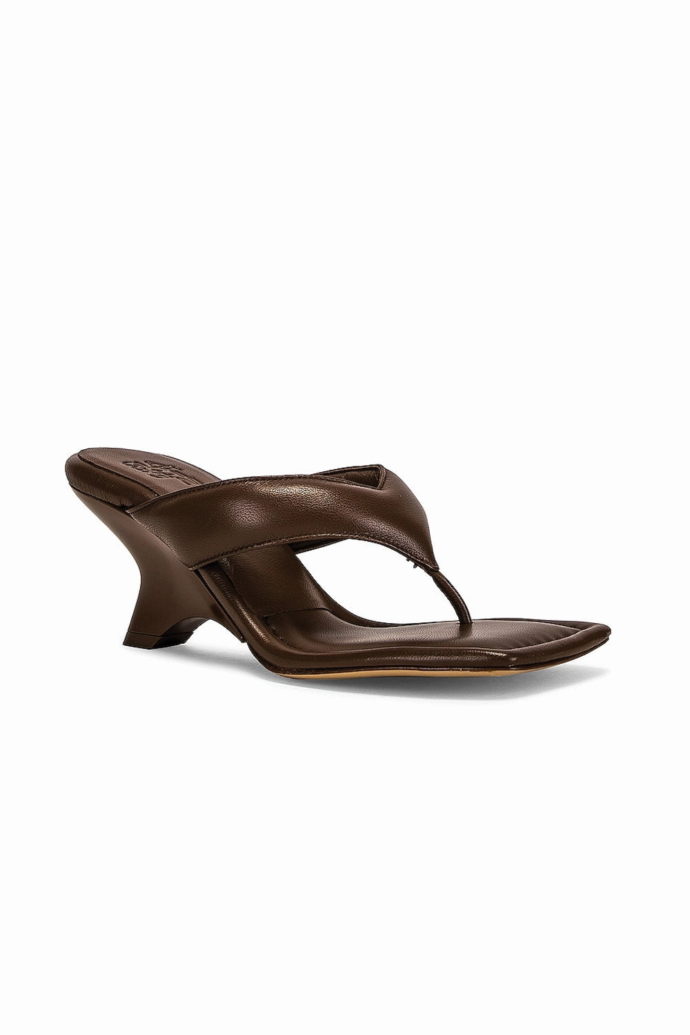 Gia 6 Puffy Leather Thong Sandal In Coffee Pure Lines