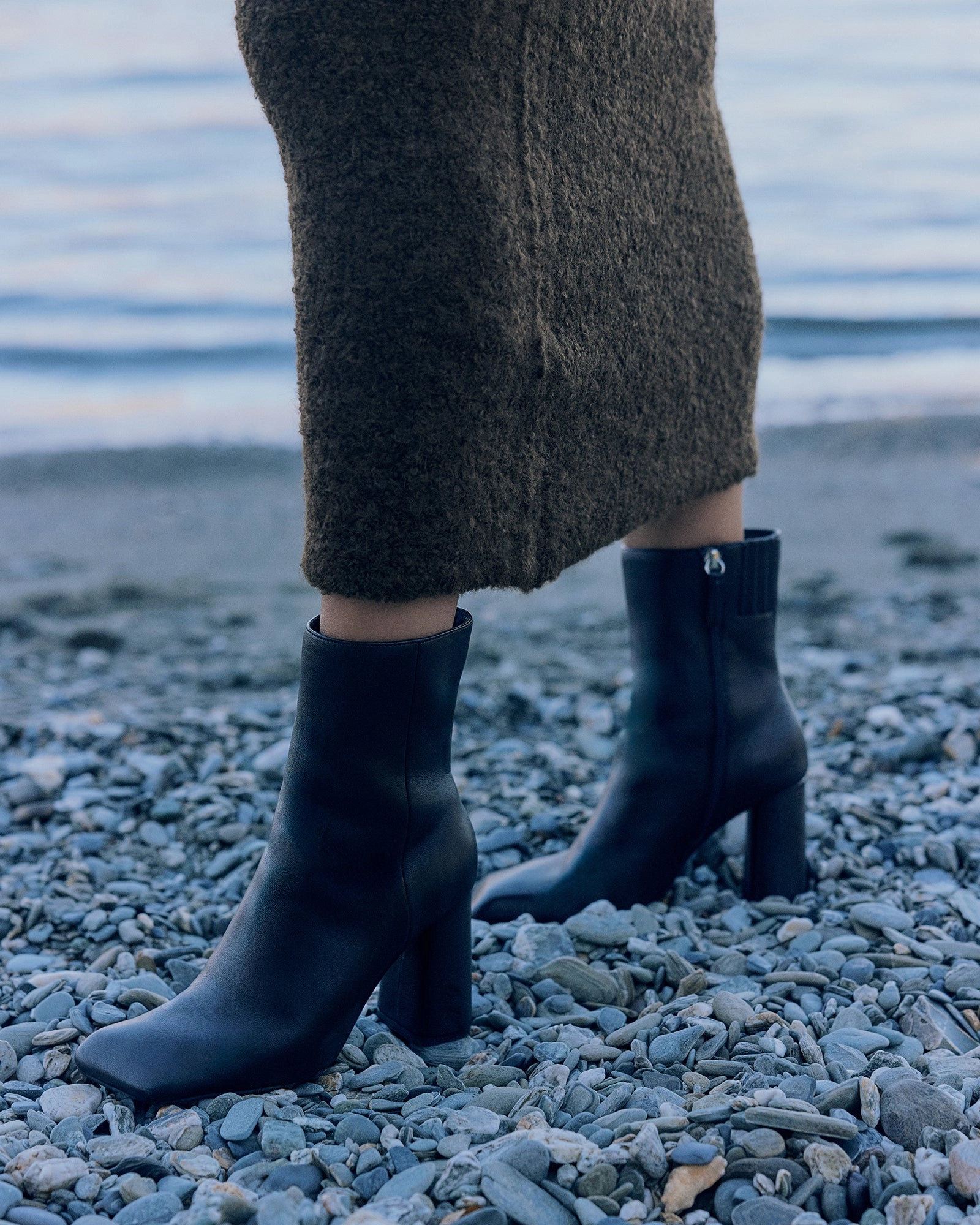 Flow-Wear Future Calm-Driven Fit Parson High Ankle Boots Black Leather