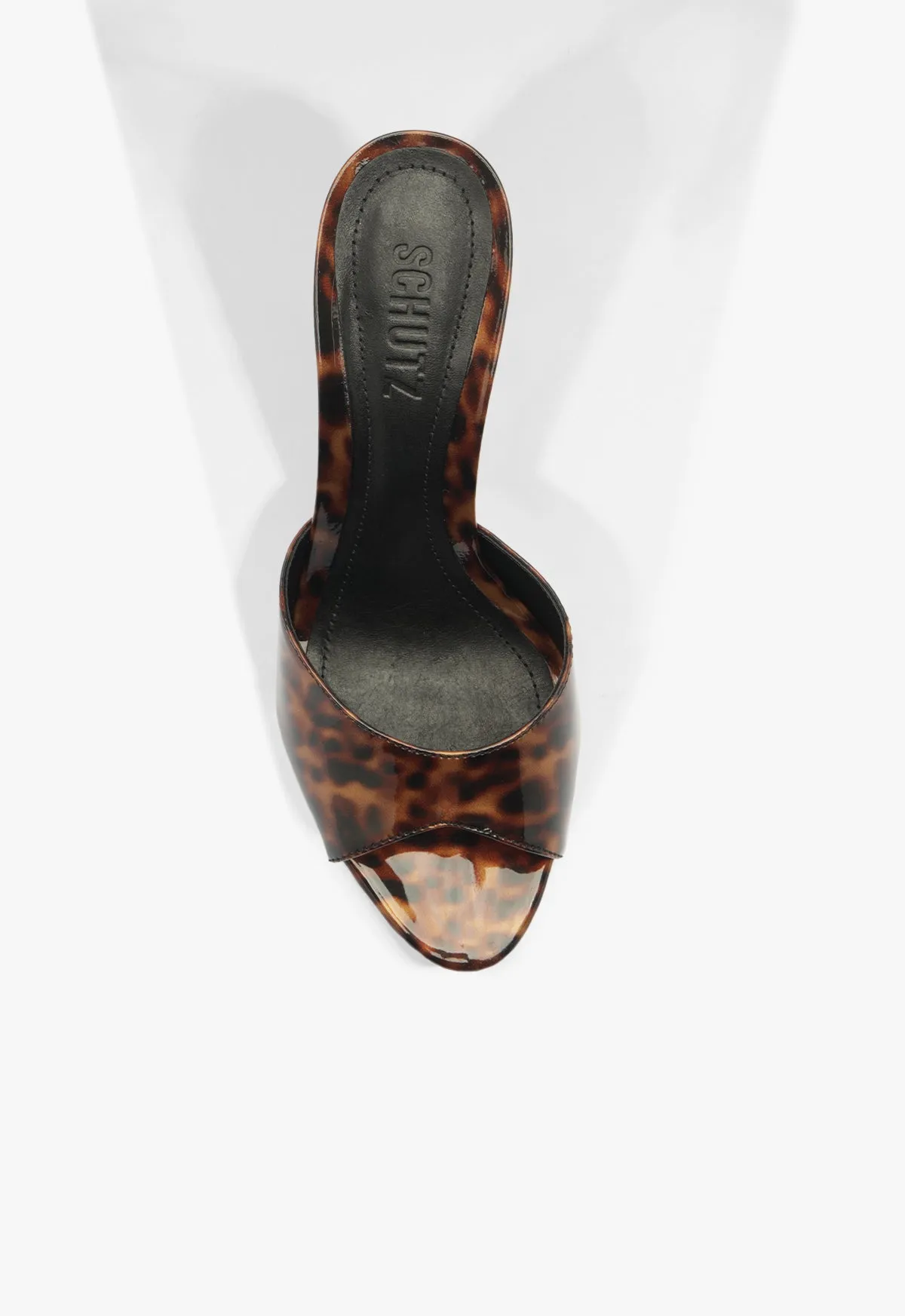 Cloe Patent Sandal Crafted Quality Active Ease