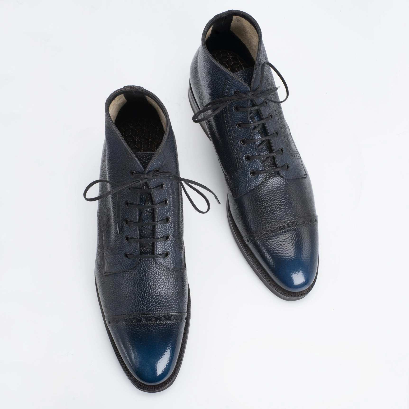 In-Motion Look Essential Uniform Brossa Derby Boot - Orion Patina