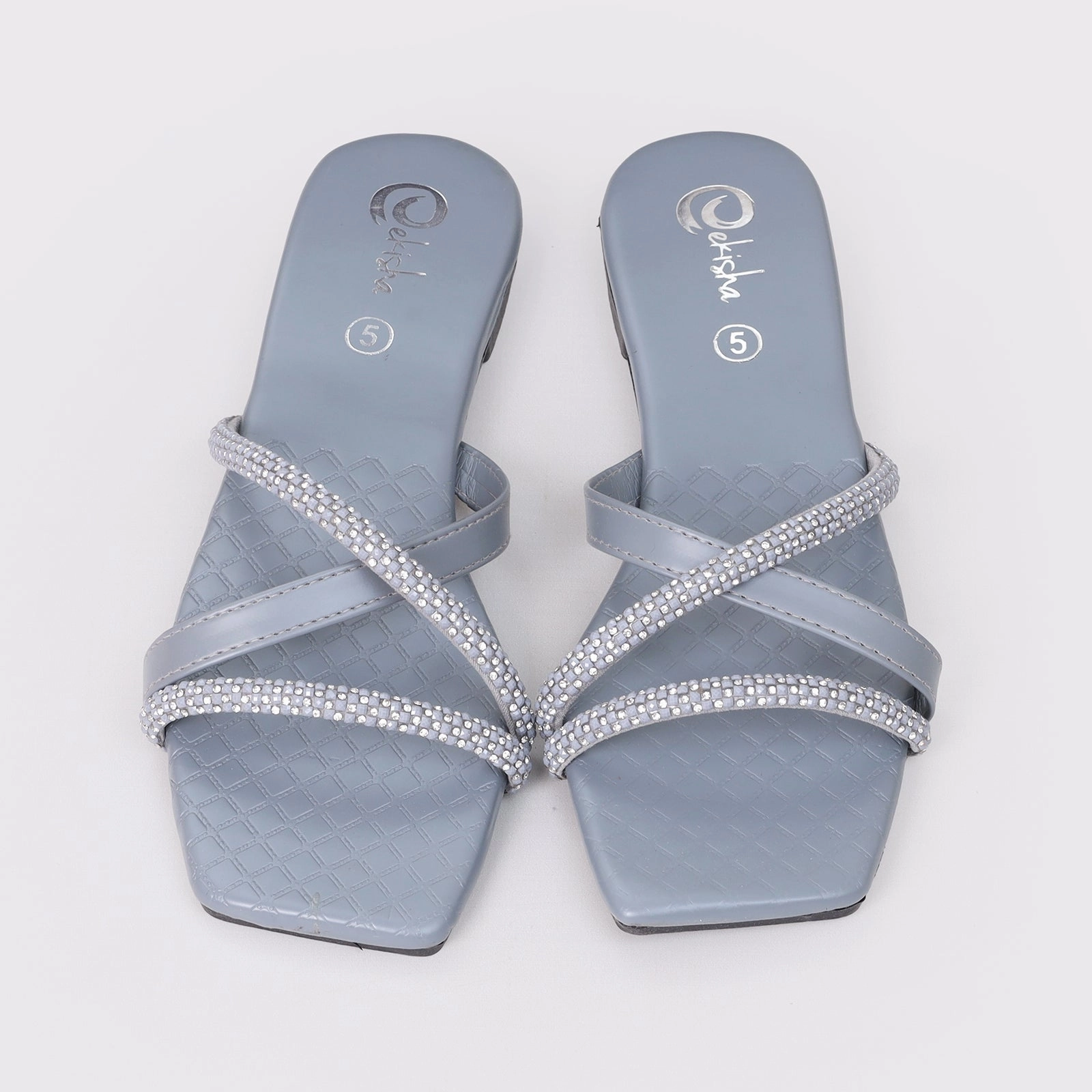 Modern Evolution Elevate Your Day Party Wear Chappals For Women