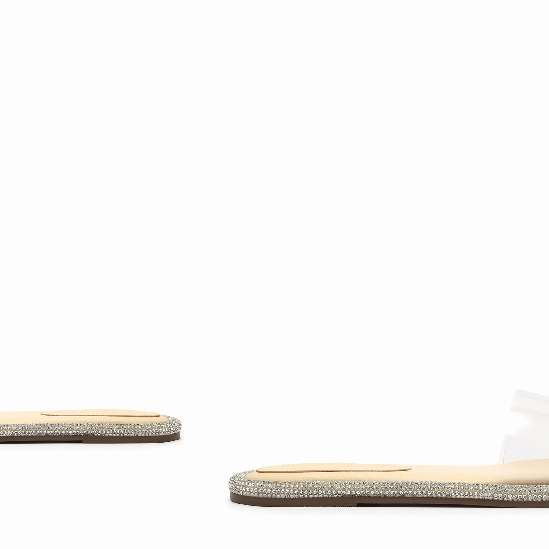 Ease In Motion Smooth Layers Alcina Sandal