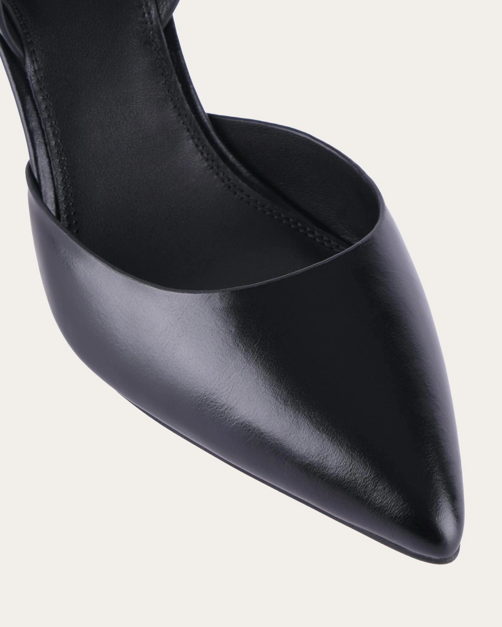 Fit To Live Khloe Mid Heels Black Leather