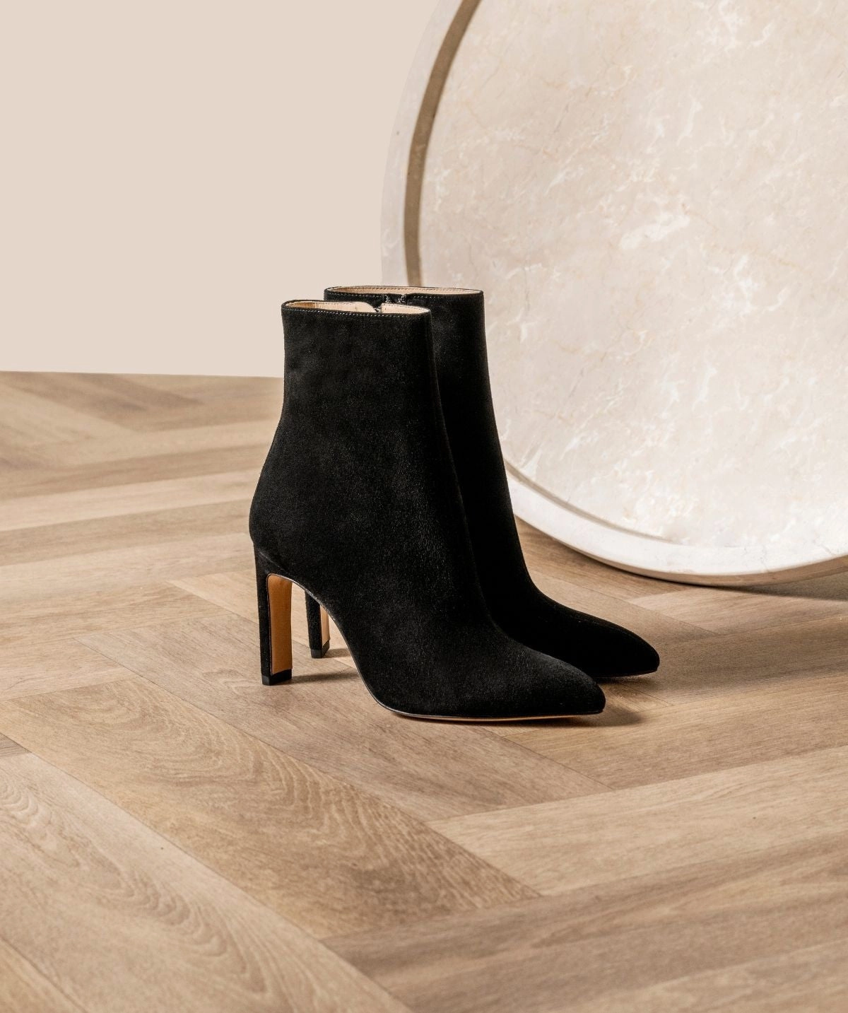 Daisya Onyx Ankle Boots Versatile Future