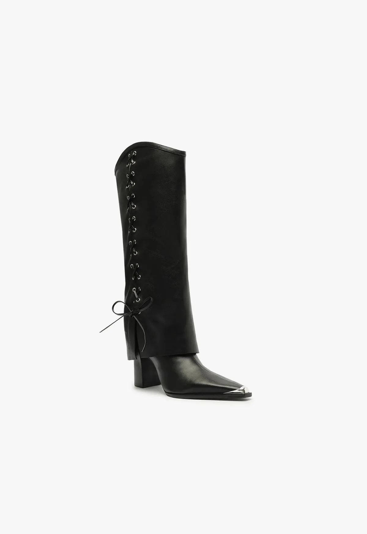 Modern Essentials Raffaela Cloak Eyelets Boot