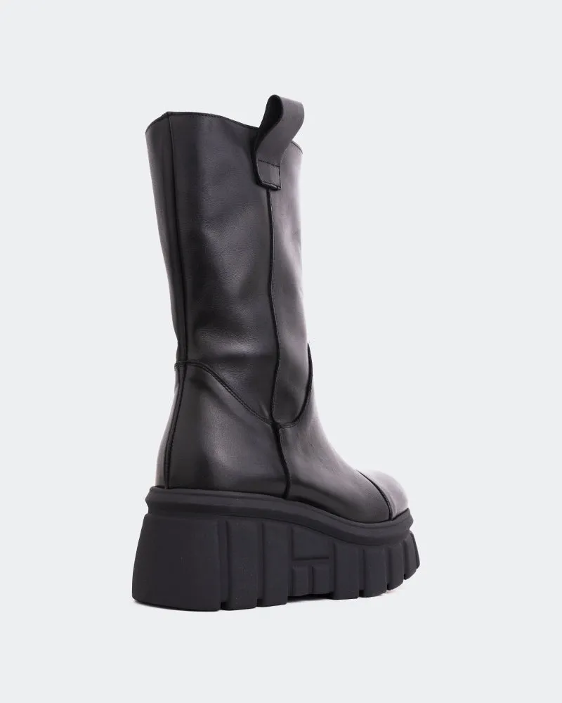 Kelowna Black Leather Designed With Rhythm Tailored Ease