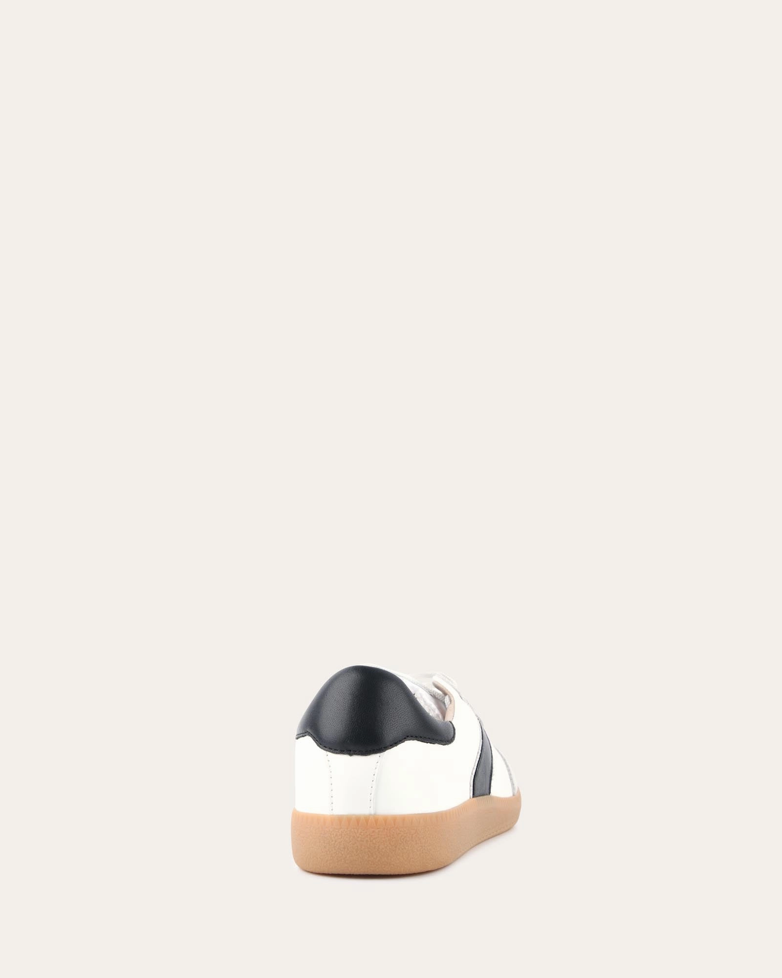 Lola Sneakers White Black Leather Seasonless Energy