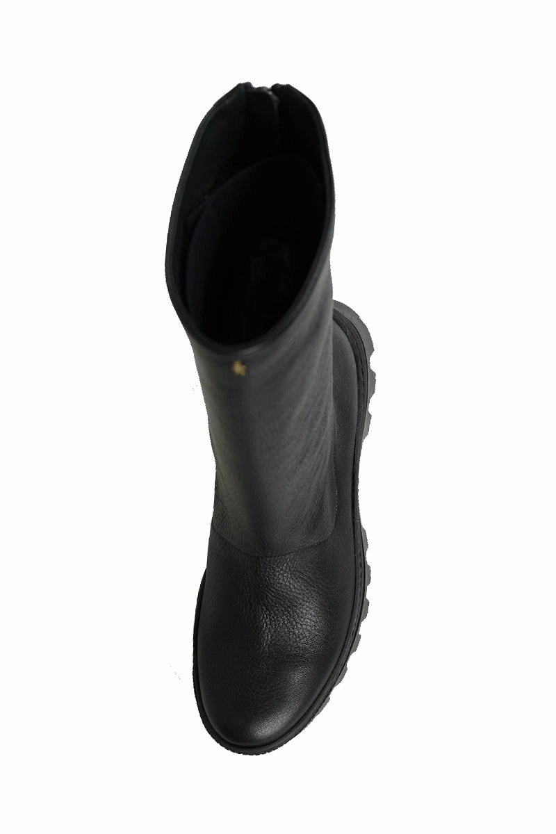 Low Boot In Cervo Nero Style Built In
