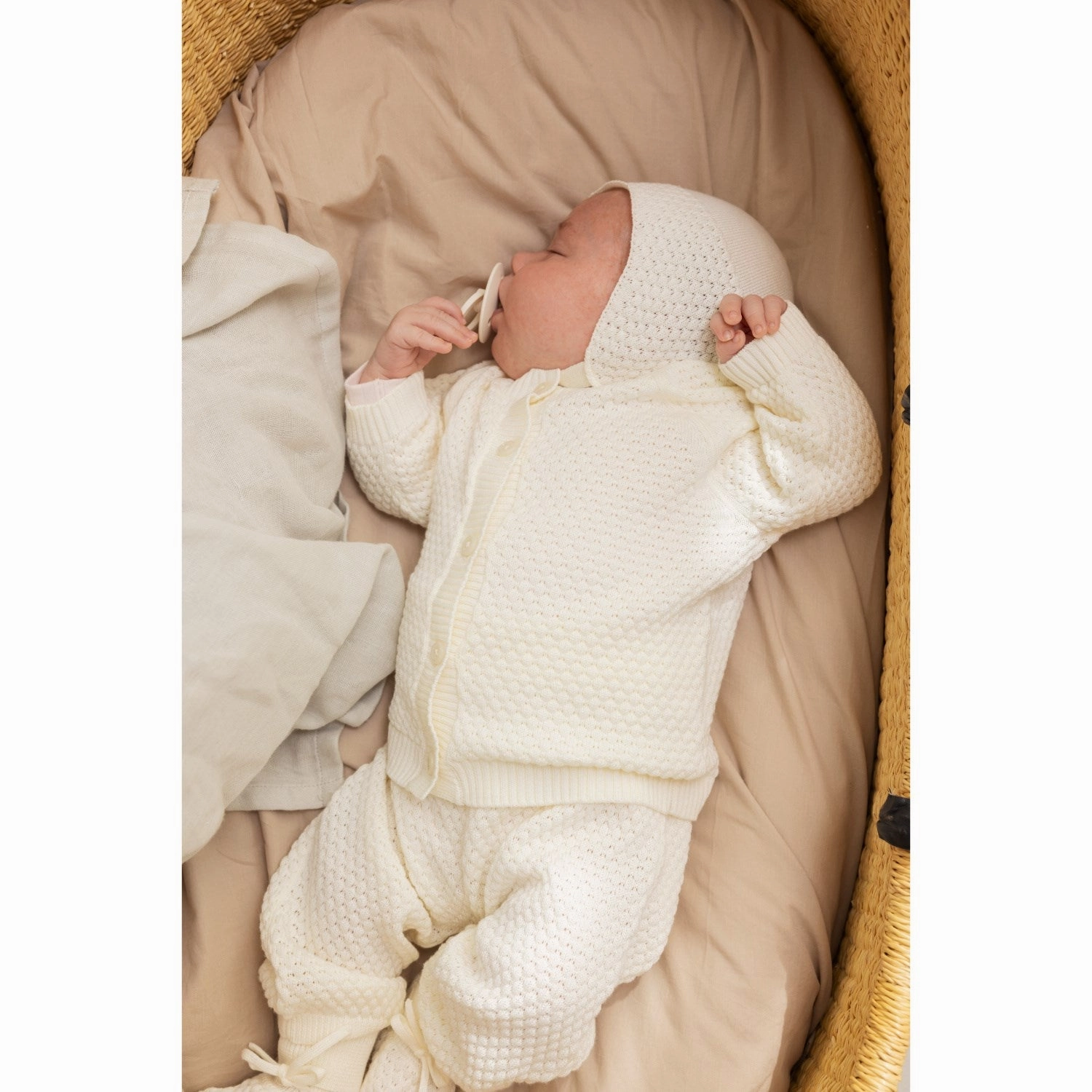 Next-Gen Vibe City-Flex Marmar New Born Modal Mix Honeycomb Gentle White Abootie Booties