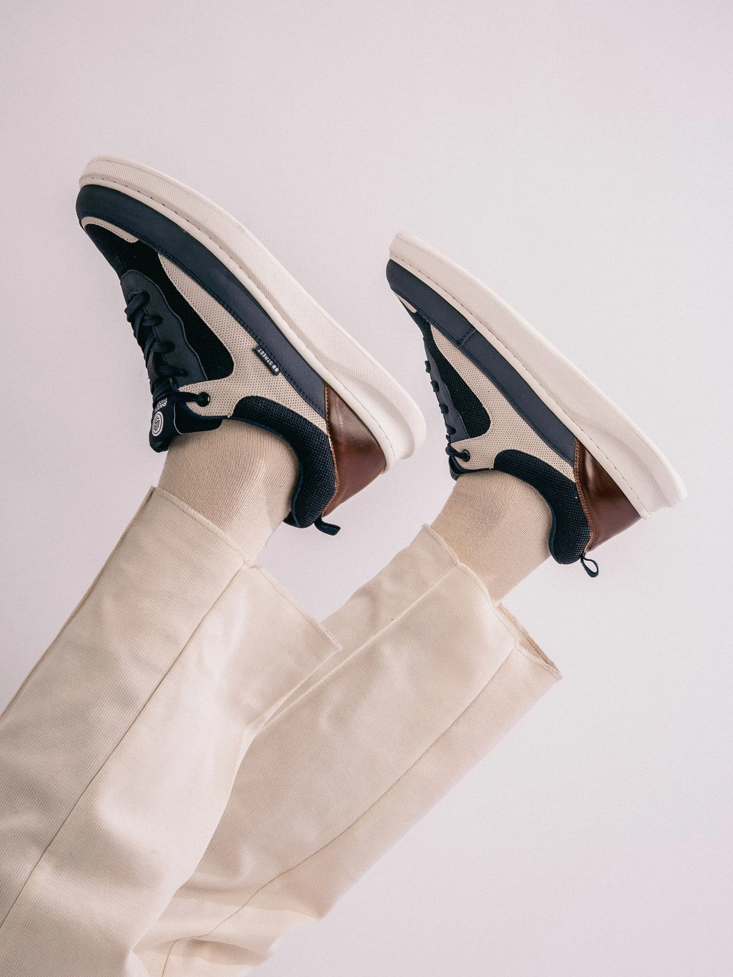 Everyday Ease Bacca Bucci Vibe-Step Men'S Low-Top Sneakers