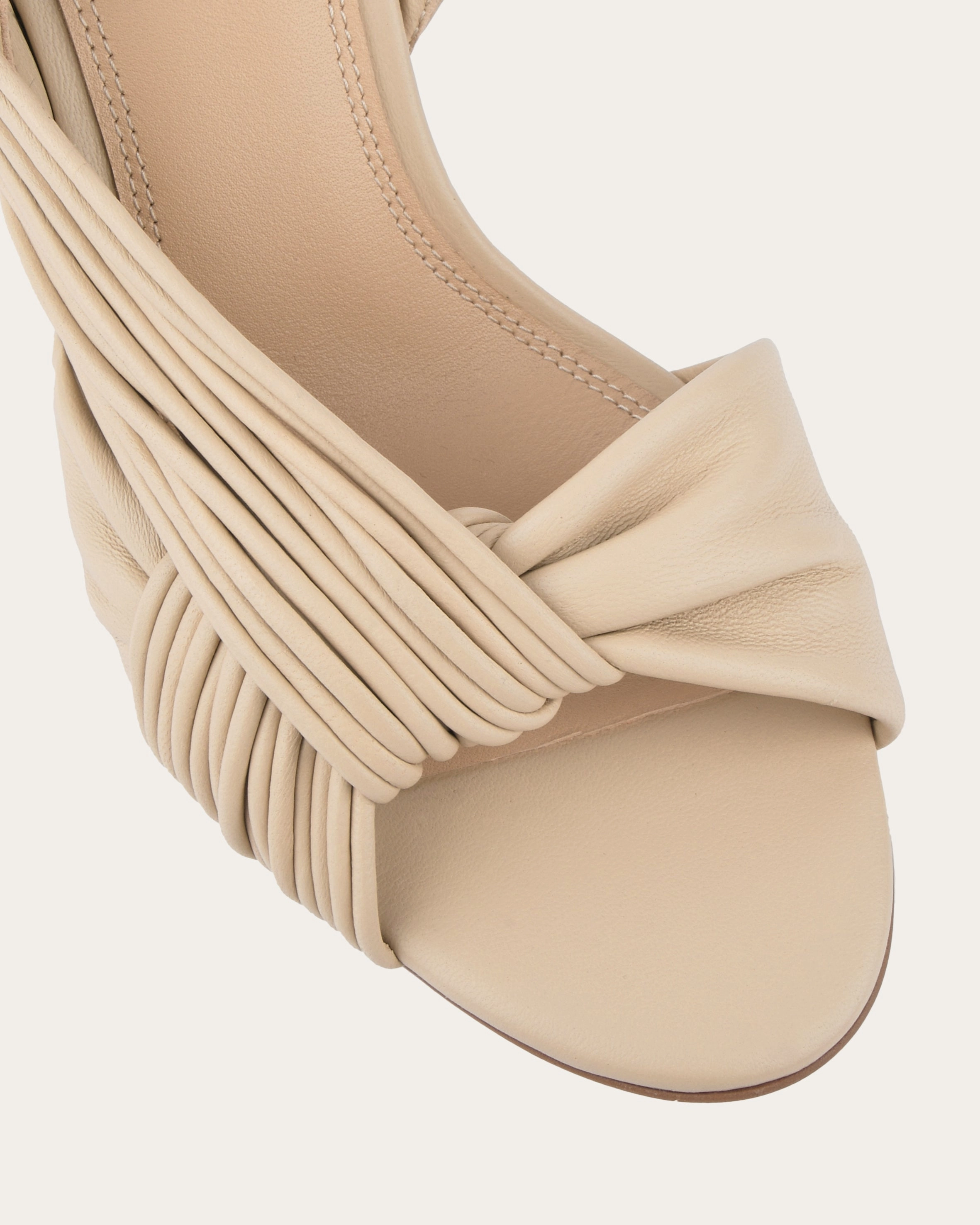 Lucky High Heel Sandals Sand Leather Clarity Wear Essence Of Movement