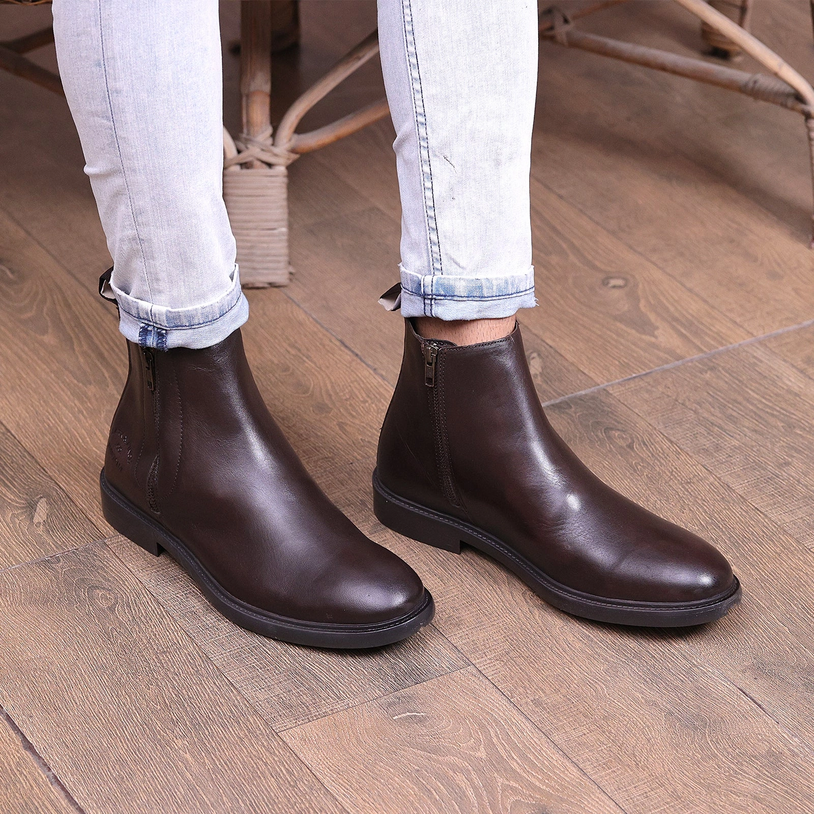 M-Lf-0200343-Zip-Up Leather Boots Your Next Layer