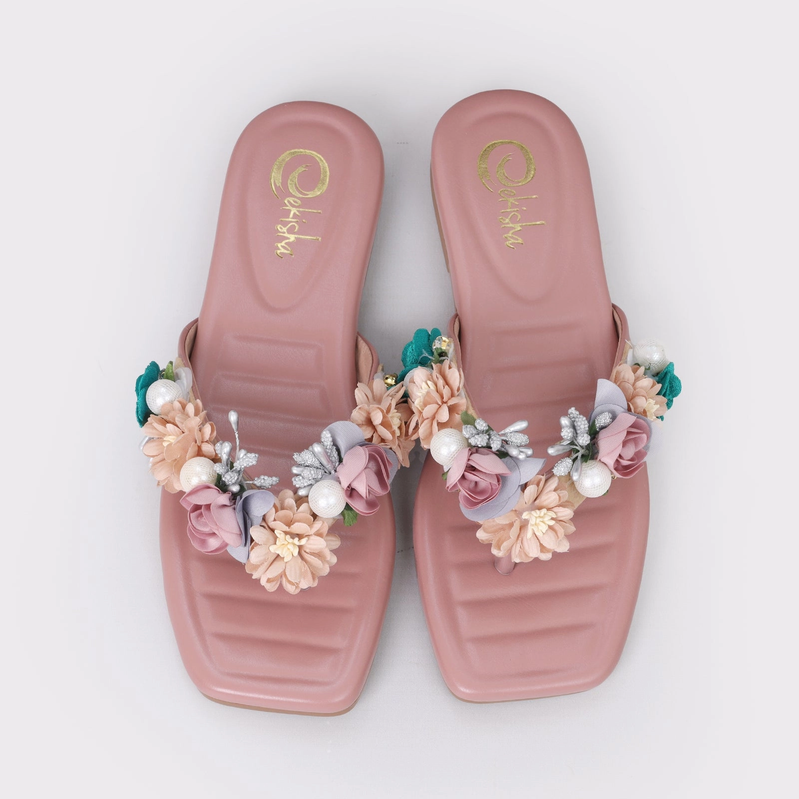 Designed For Fluidity Bold Form Women'S Floral Chappals