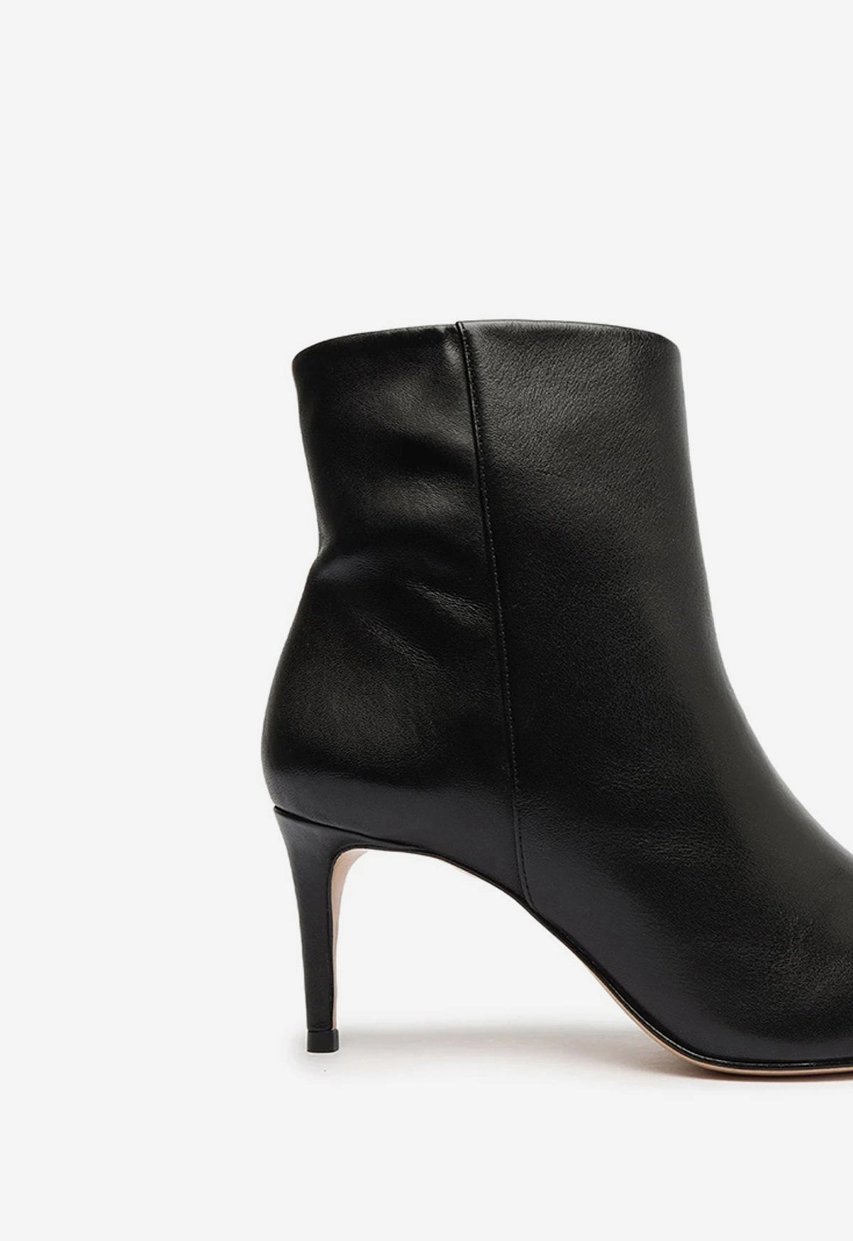Magali Mid Leather Bootie Everyday Ease