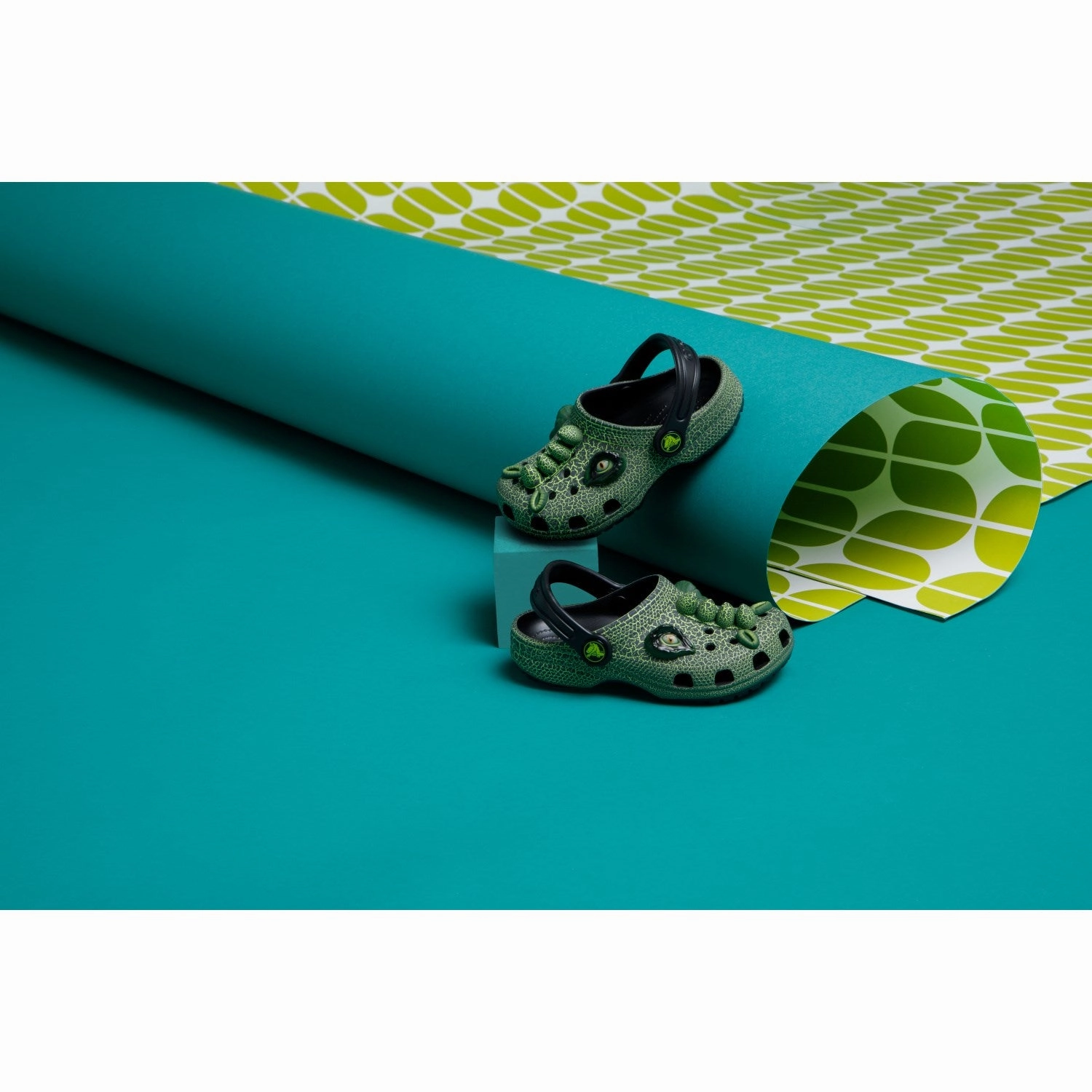 Crocs Black Classic Iam Scary Dino Clog Urban Layering Flow-Forward