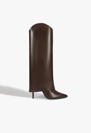 Maryana Cloak Designed To Perform Relaxed Motion