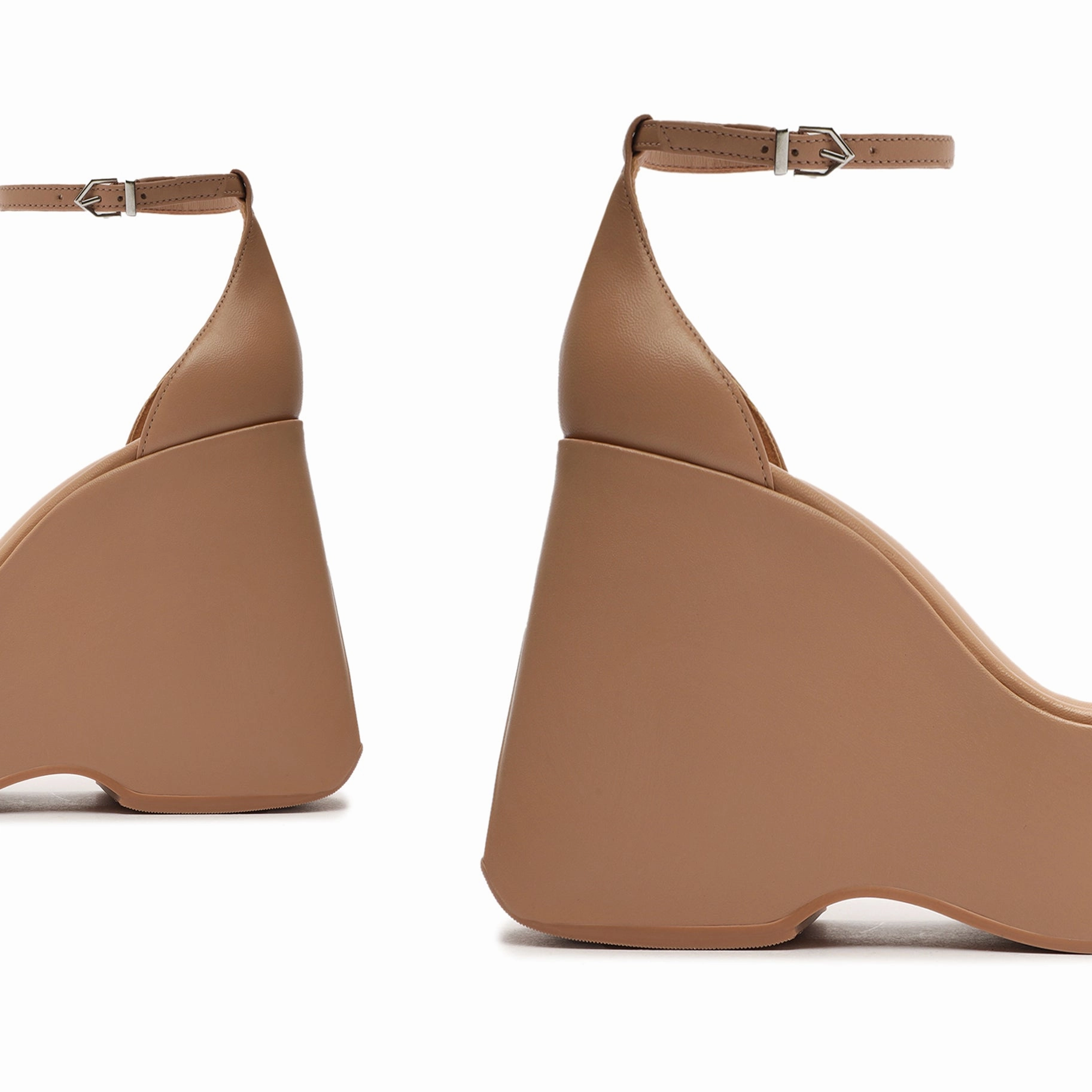 Structured Freedom Versatile Rhythm Mazda Nappa Leather Sandal