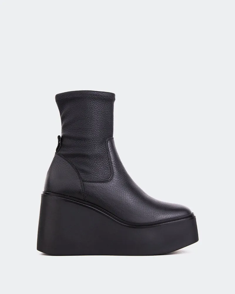 Made To Perform Mellini Black Leather