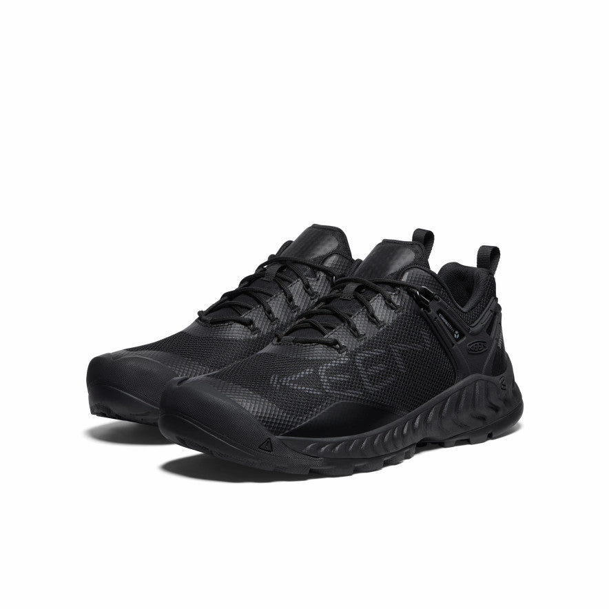 Men'S Nxis Evo Waterproof Shoe  |  Triple Black Form In Action