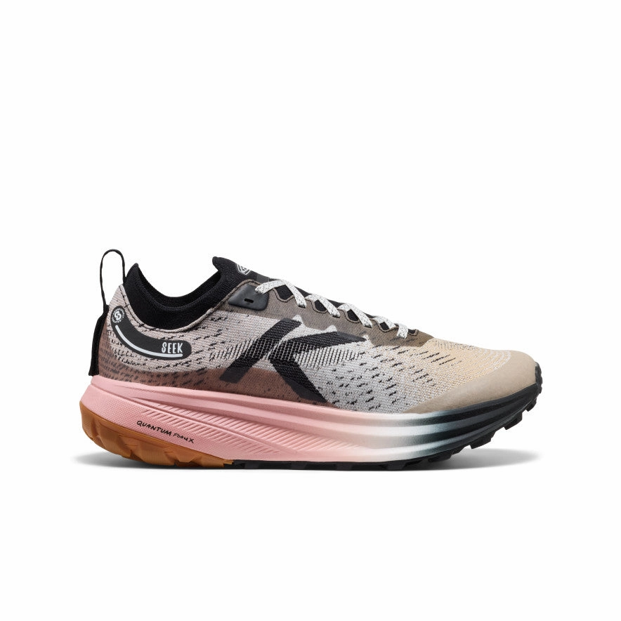 City-Fit Elevated Motion Men'S Seek Trail Running Shoe  |  Black/Sunset Sand
